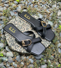 Load image into Gallery viewer, Daniella flats by SYL