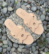 Load image into Gallery viewer, Arista flats by SYL