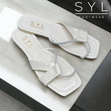 Load image into Gallery viewer, Osla flats by SYL