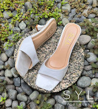 Load image into Gallery viewer, Osanna heels by SYL