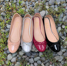 Load image into Gallery viewer, Enelof shoes by SYL