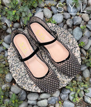 Load image into Gallery viewer, Dolly shoes by SYL