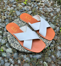 Load image into Gallery viewer, Amirra flats by SYL