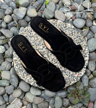 Load image into Gallery viewer, Arista flats by SYL