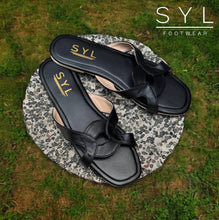 Load image into Gallery viewer, Arista flats by SYL