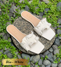 Load image into Gallery viewer, Ria flats by SYL