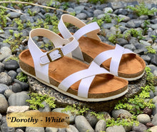 Load image into Gallery viewer, DOROTHY footwear in cork by SYL
