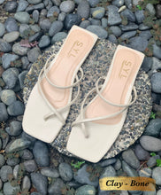 Load image into Gallery viewer, Clay flats by SYL