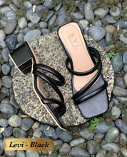 Load image into Gallery viewer, Levi 2.5" inches heels by SYL