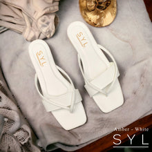 Load image into Gallery viewer, Amber flats by SYL