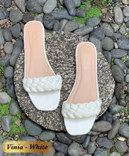 Load image into Gallery viewer, VINIA flats by SYL