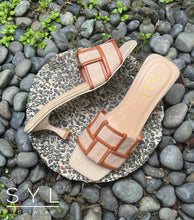 Load image into Gallery viewer, Thalia Classy heels by SYL
