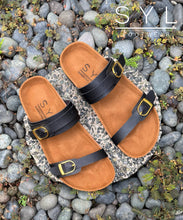 Load image into Gallery viewer, Riley footwear in cork by SYL
