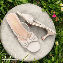 Load image into Gallery viewer, Marian classy heels by SYL
