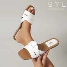 Load image into Gallery viewer, Rochelle flats by SYL
