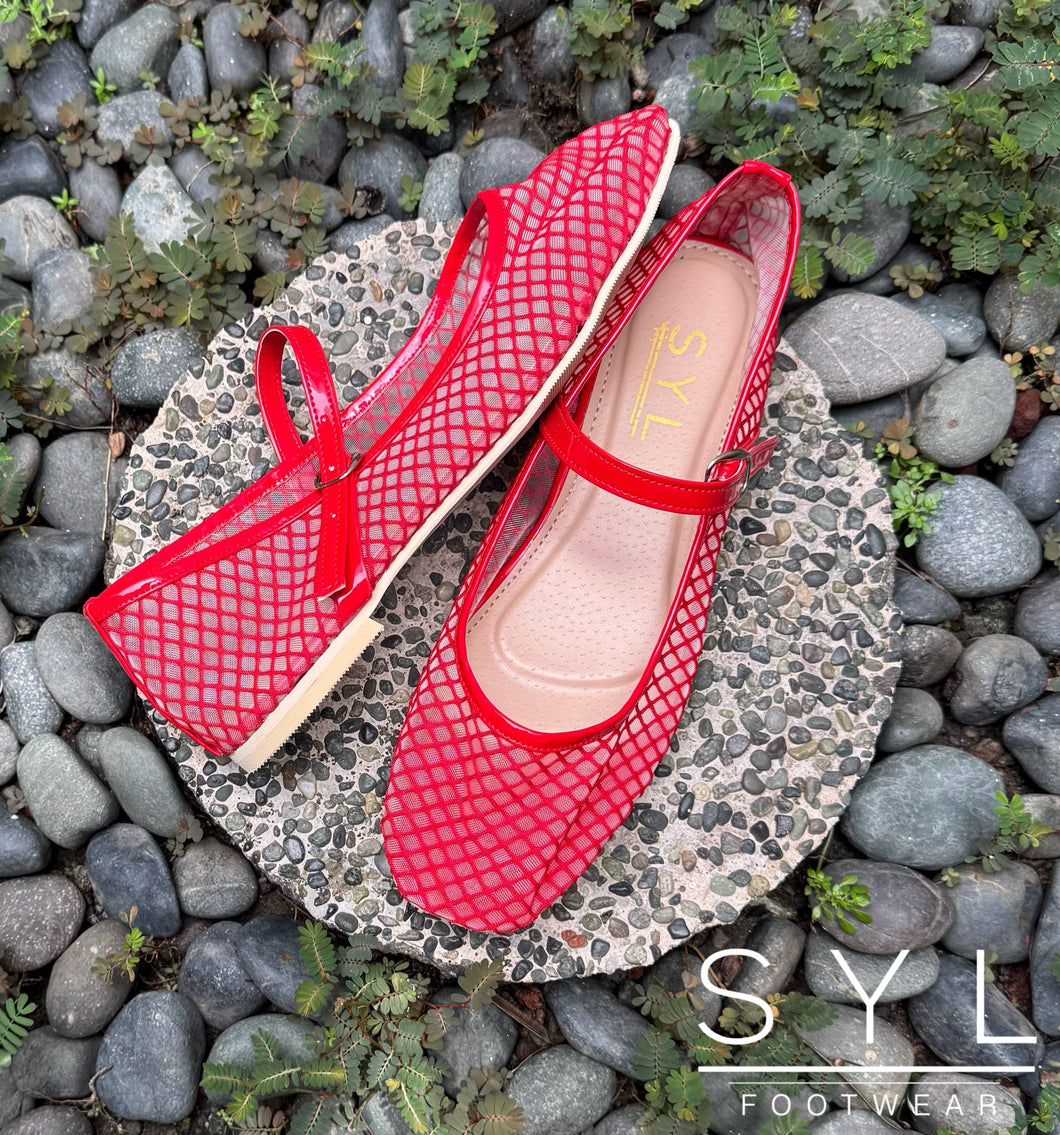 Dolly shoes by SYL
