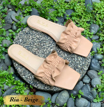 Load image into Gallery viewer, Ria flats by SYL
