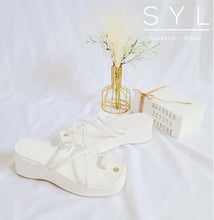 Load image into Gallery viewer, Nathalia wedge by SYL
